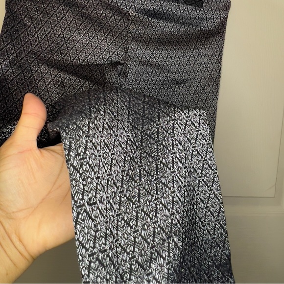Women's Metallic Black Pattern Pants like new. Worn twice. - Picture 3 of 6